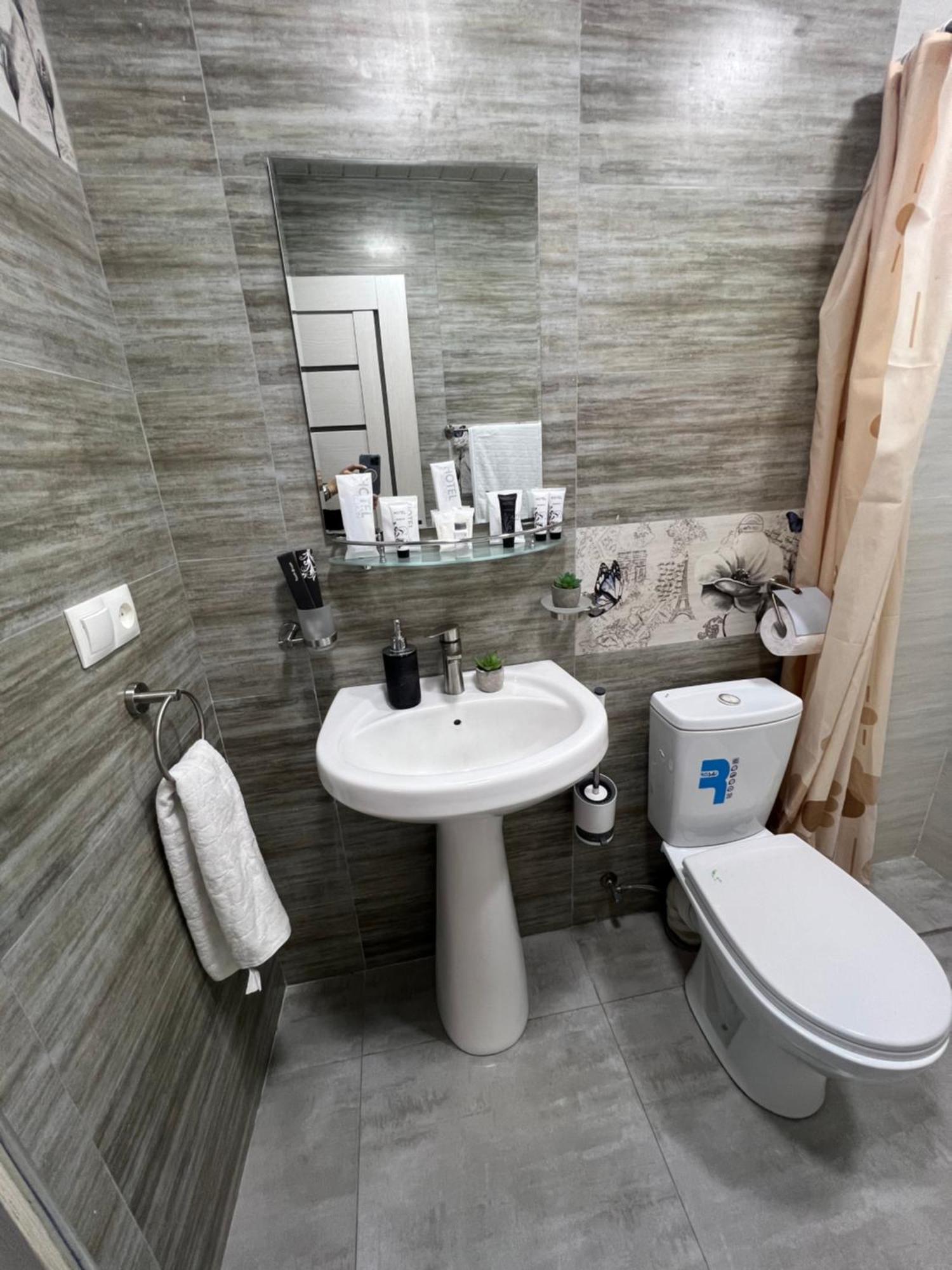 Cosy Apartment With Good Location Self Check In Erevan Esterno foto
