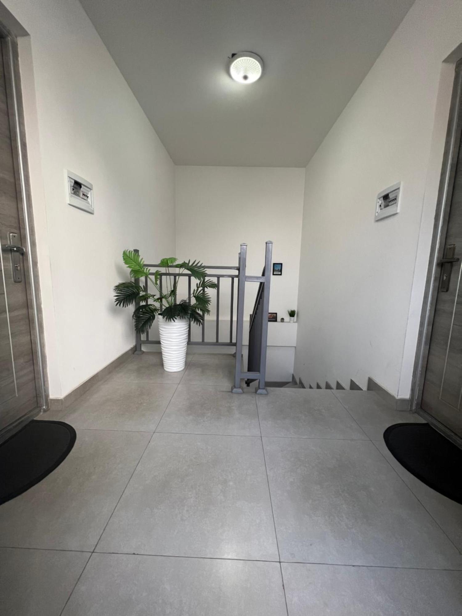 Cosy Apartment With Good Location Self Check In Erevan Esterno foto