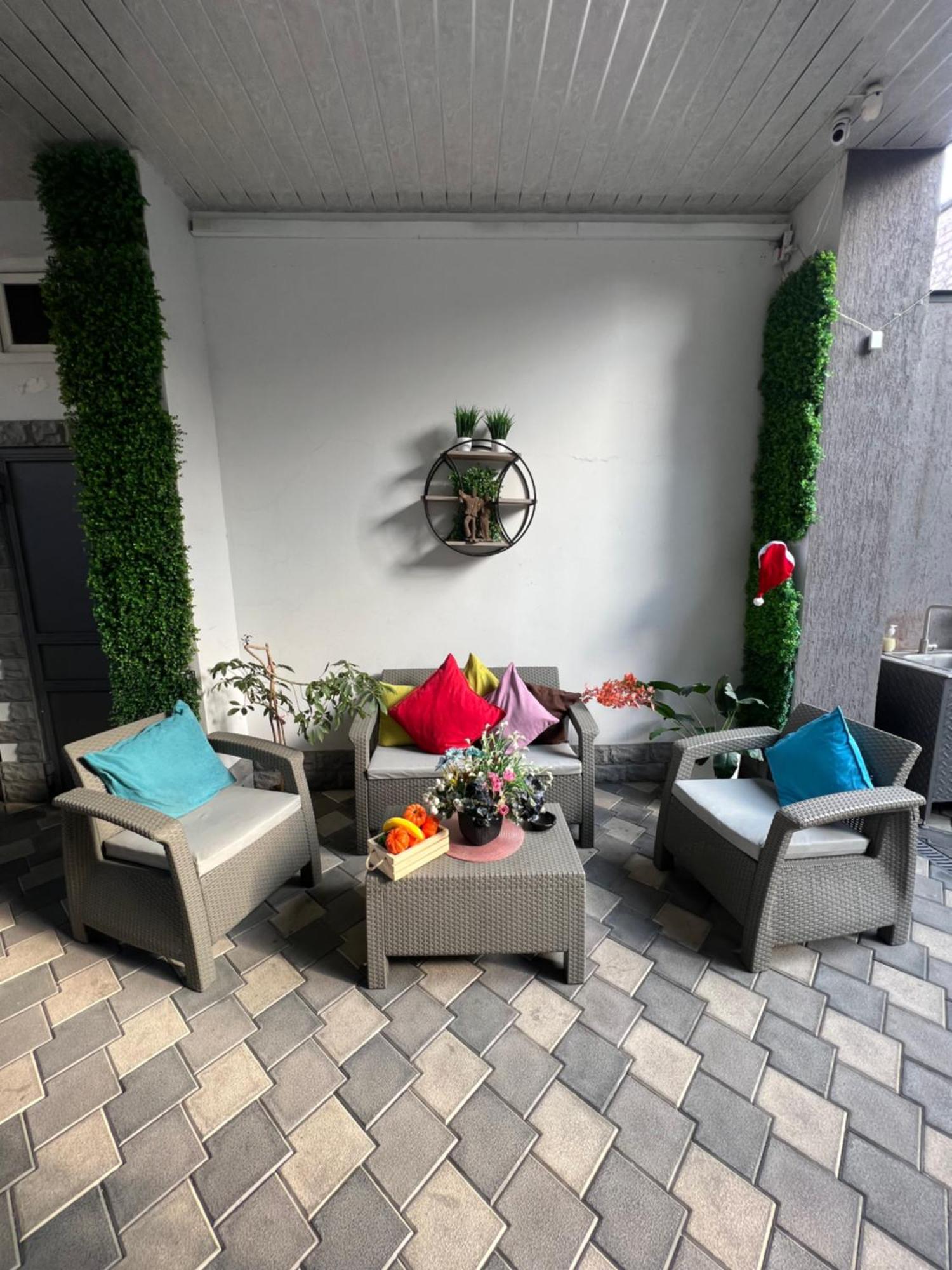 Cosy Apartment With Good Location Self Check In Erevan Esterno foto