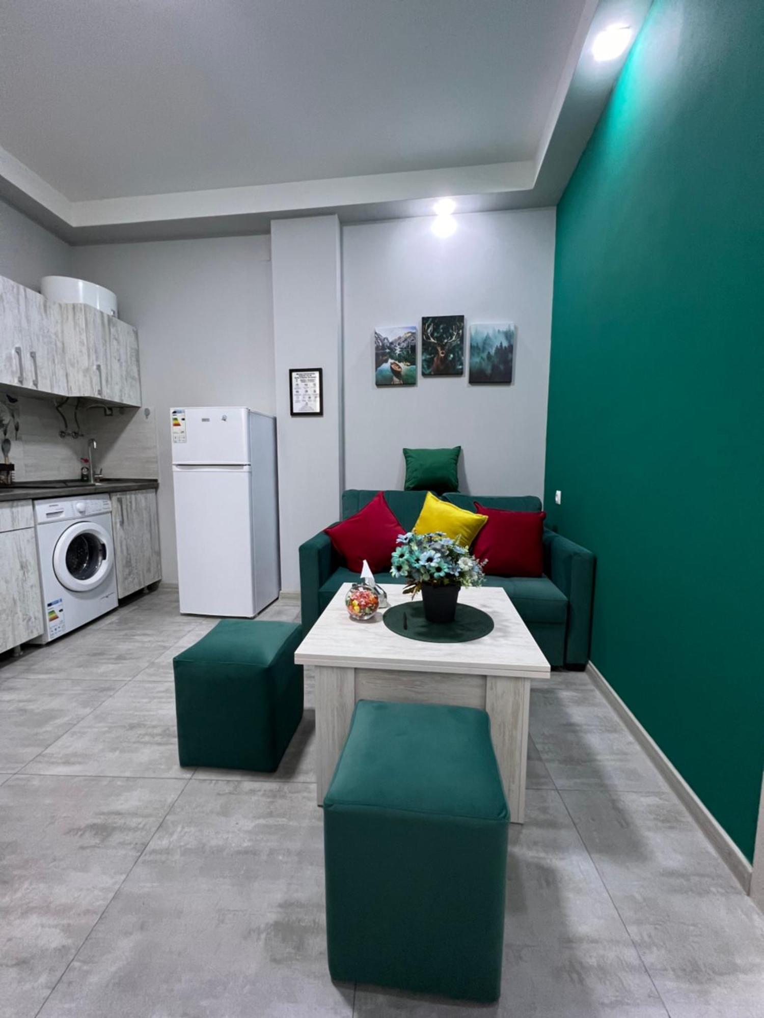 Cosy Apartment With Good Location Self Check In Erevan Esterno foto
