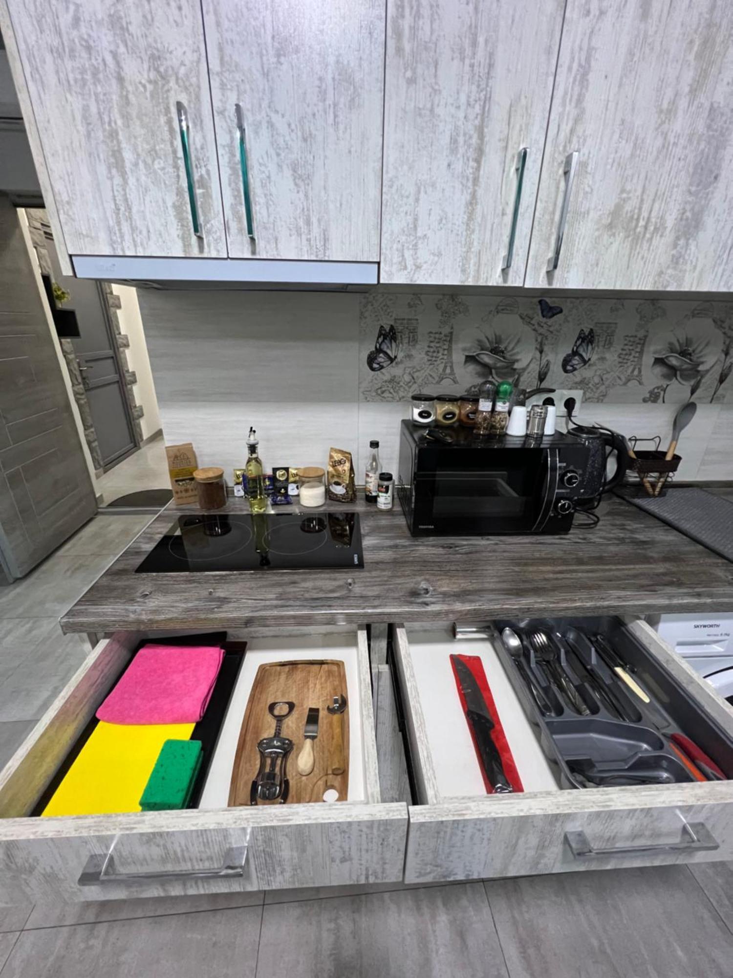 Cosy Apartment With Good Location Self Check In Erevan Esterno foto